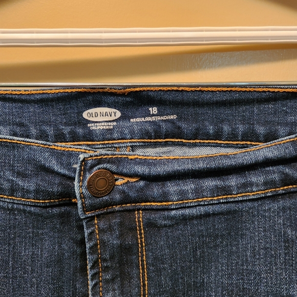 Old Navy Jeans - Picture 3 of 4